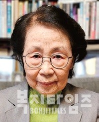 김정자 전 정무차관, 전 한국여성정책연구원 원장