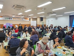 신정종합사회복지관, 연합단체와 ‘신정한끼 밥집나눔행사’ 진행