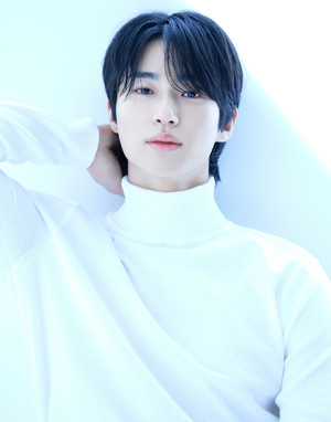 배우 변우석, 팬덤 ‘변우석과 통통이’ 기부 릴레이에 3000만원 기탁하며 동참