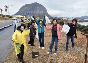 홍천군자원봉사센터, 우수 봉사자들과 제주 서귀포서 ‘새 활력’ 충전