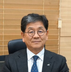 “민간 사회복지계의 전문 역량과 자생력을 키워내겠다”