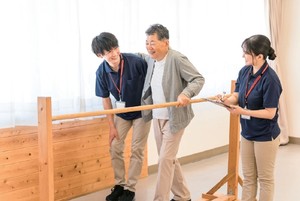 일본의 사회복지사 교육의 변화로 보는 한국 사회복지교육의 시사점