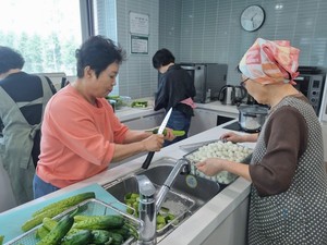 구립송파복지센터, 이웃의 손맛으로 정(情)을 나누다